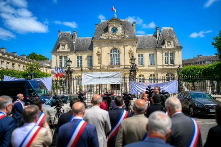 Mâcon : le ministre de l'Éducation attendu le 20 juillet pour répondre aux inquiétudes des maires