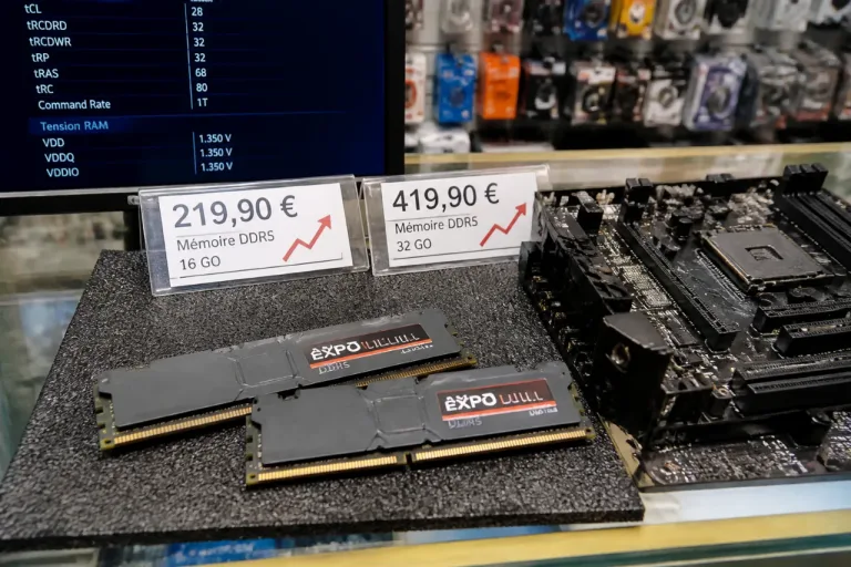 Mémoire DDR5 AMD EXPO ULL : performances en hausse, prix à la hausse