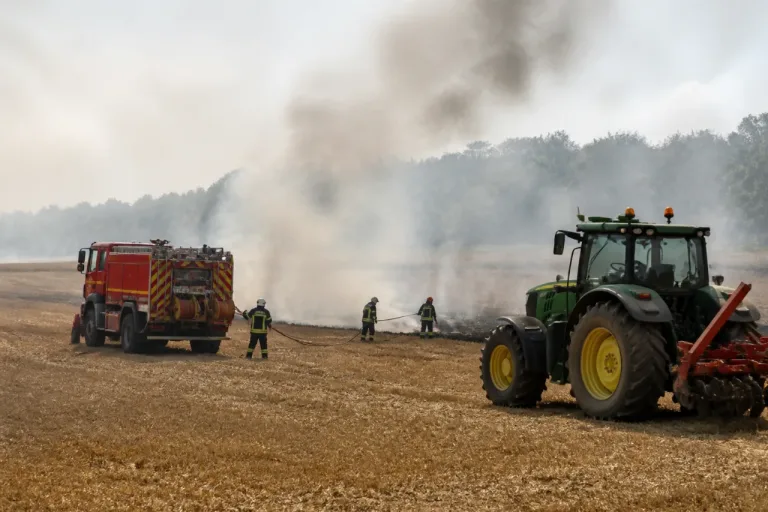 Moissons sous tension en Meuse : un réseau d’agriculteurs pour appuyer les pompiers