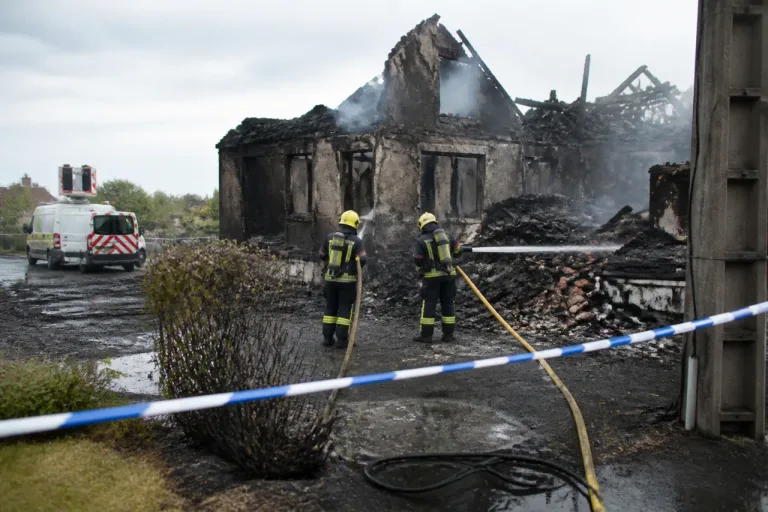 Morcenx-la-Nouvelle: une maison détruite par un incendie, deux personnes intoxiquées