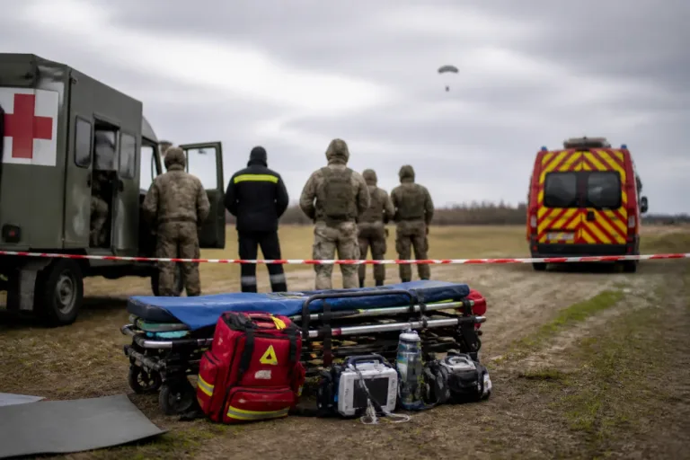 Mort d’un hussard de 23 ans lors d’un entraînement au camp de Ger, une enquête ouverte