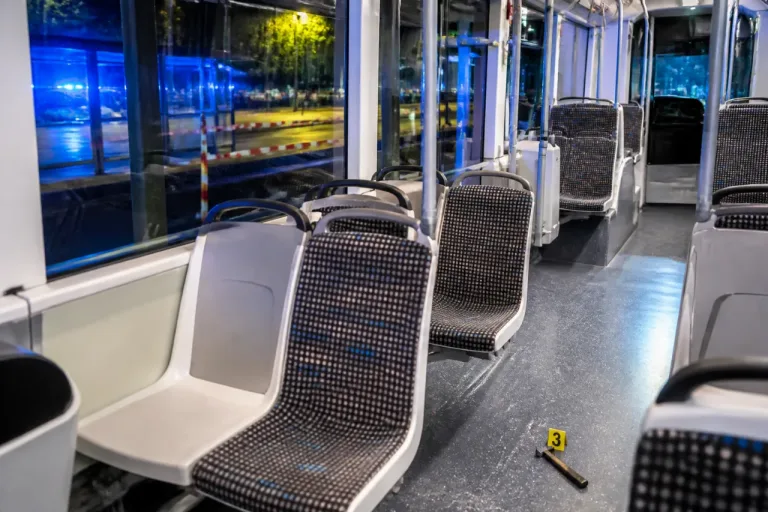 Nantes: peines de bracelet après l’agression dans un busway à Malakoff
