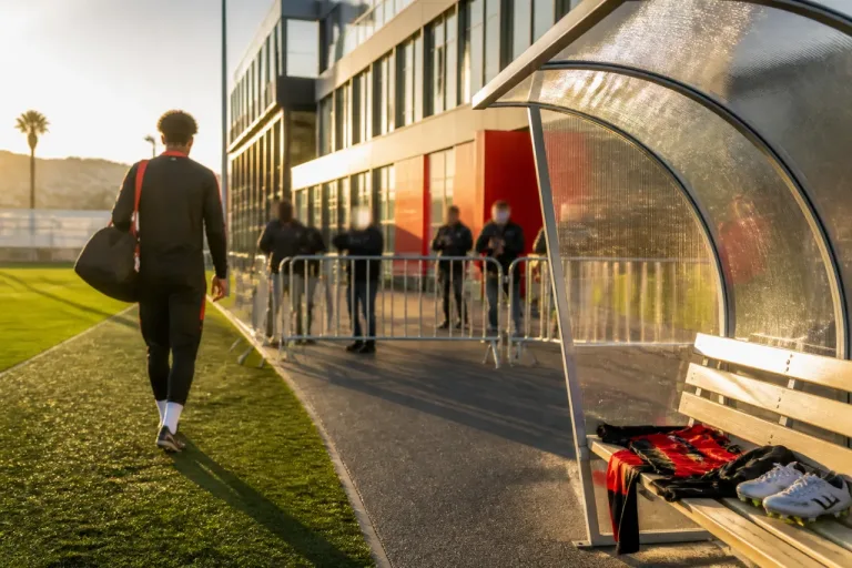 Nice : les dirigeants ouvrent la porte de sortie à Terem Moffi, le club veut le transférer