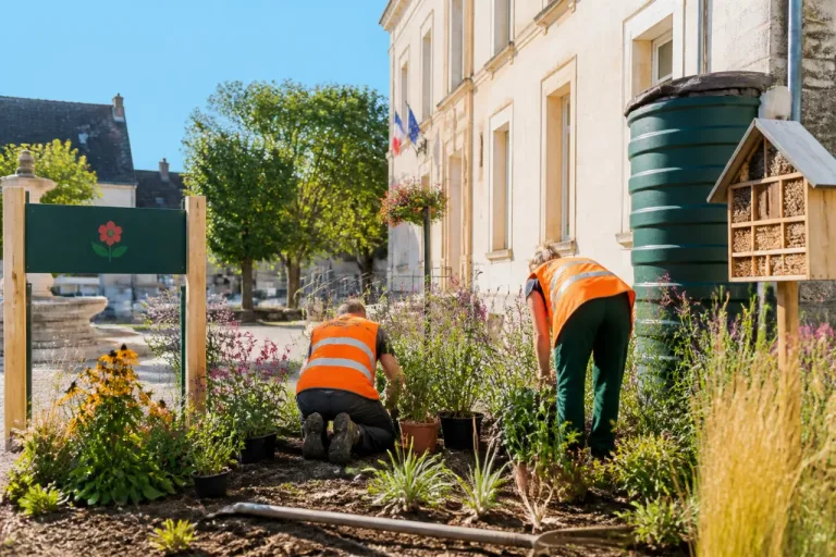 Nièvre : le Département accompagne trois communes vers le label « Villes et Villages Fleuris »