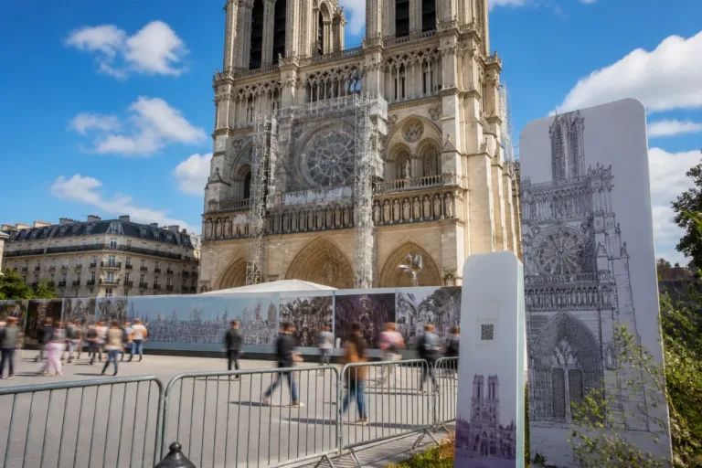 Paris : nouvelle étape pour Notre-Dame, appel aux dons pour restaurer la rosace
