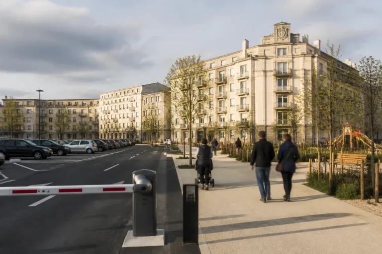 Périgueux : la résidence Trarieux sécurisée et rouverte sur son square après six mois