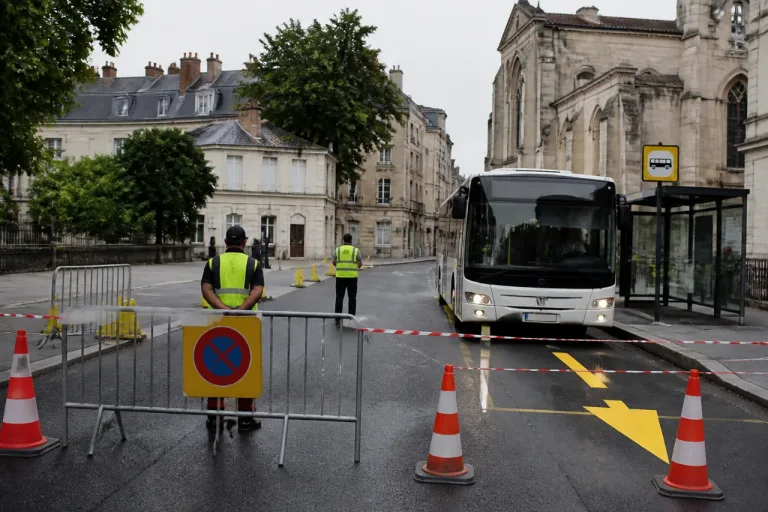 Périgueux: navettes gratuites et centre bouclé pour le départ du Tour le 11 juillet