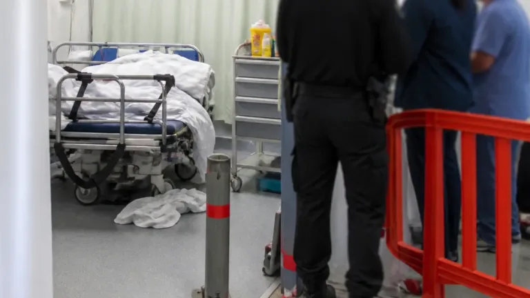 Perpignan : une nonagénaire agressée dans un box du centre hospitalier, un multirécidiviste écroué
