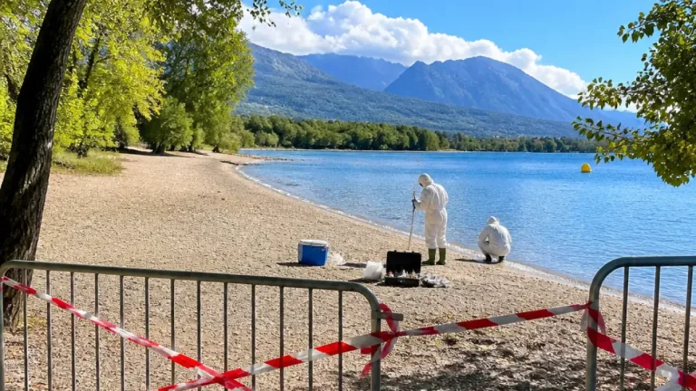 Plage des Eaux Douces (Crots) fermée après la mort d’un chien, analyses en cours