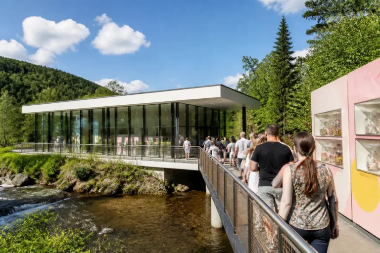 Plainfaing : la Confiserie des Hautes Vosges inaugure un espace immersif de 700 m²