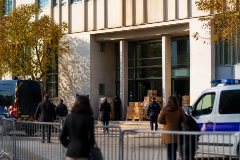 Quatorze mis en cause dans un vaste trafic : le procès renvoyé au tribunal de Lorient