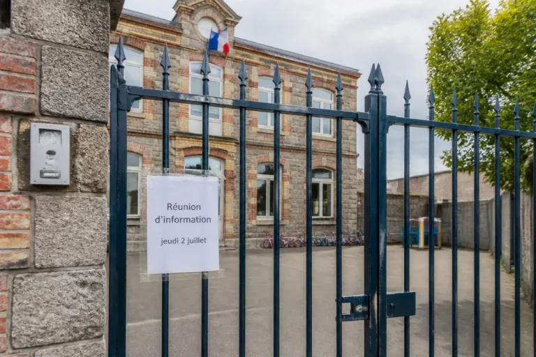Rennes: un agent d’école maternelle suspendu après un signalement pour violences