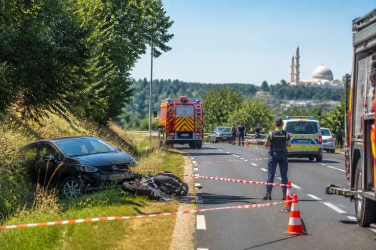 Rodez : deux jeunes tués sur la RD 523, une communauté sous le choc