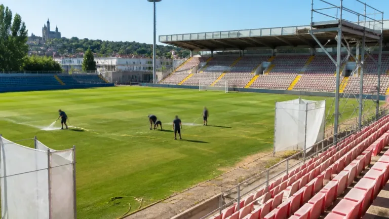 Rodez : la mairie veut redonner souffle et animation au stade Paul‑Lignon