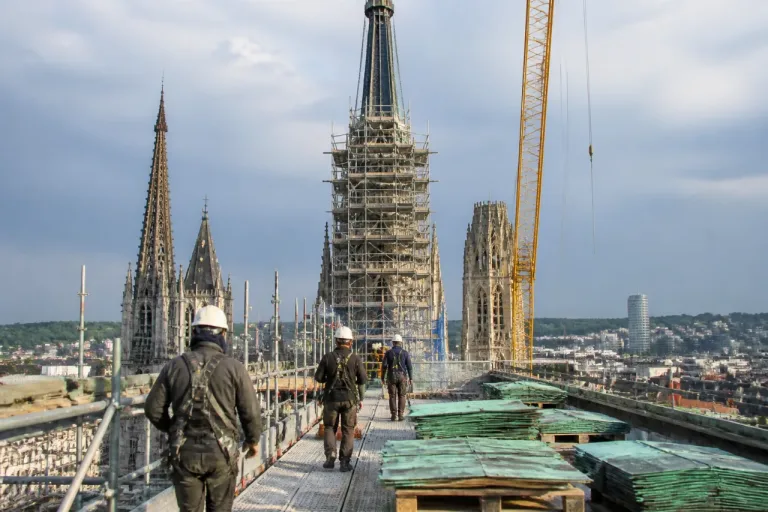 Rouen : derniers mètres de chantier pour la flèche de la cathédrale