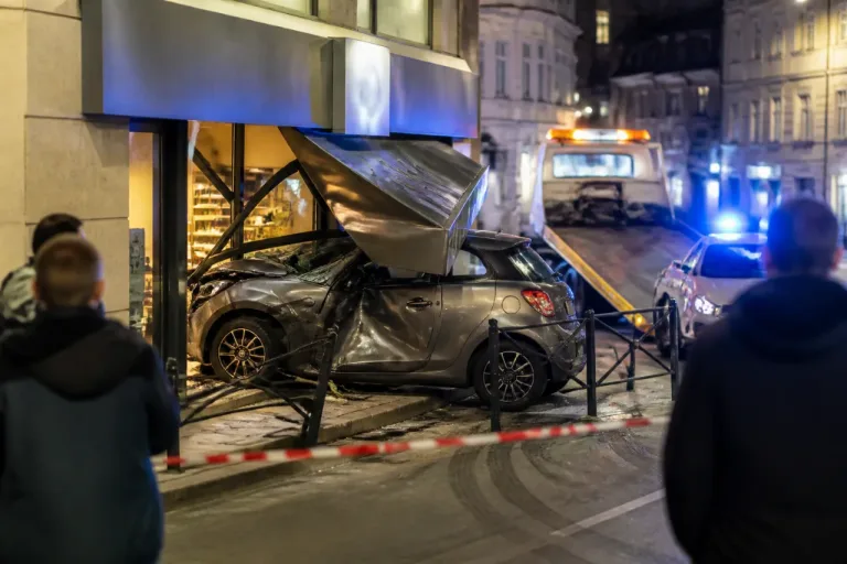 Rouen : une adolescente de 14 ans prend la fuite après un accident et est placée en garde à vue