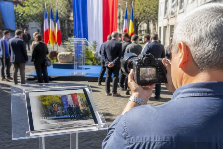 Saint-Denis : une photo officielle retouchée suscite une polémique politique
