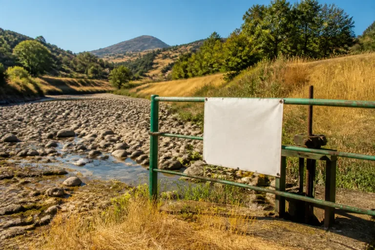 Sécheresse dans le Cantal : nouvelles restrictions d’eau, trois bassins placés en crise