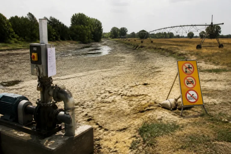 Sécheresse en Charente : restrictions élargies, plusieurs sous-bassins en alerte maximale