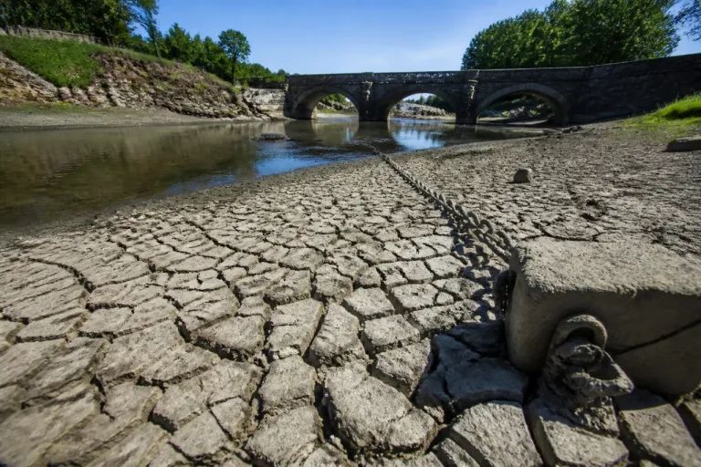 Sécheresse en Saône-et-Loire : nouvelles restrictions d’eau, ce qui change dès le 27 juin