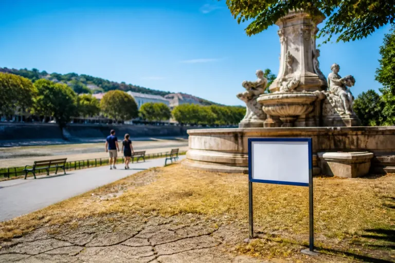 Sécheresse : le Rhône et la métropole de Lyon placés en alerte, restrictions immédiates
