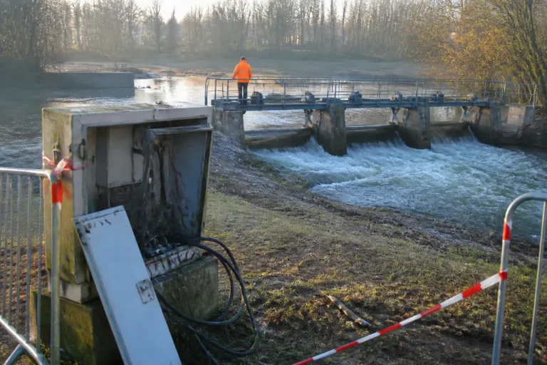 Sèvre niortaise: actes de sabotage sur deux barrages, la ressource en eau fragilisée