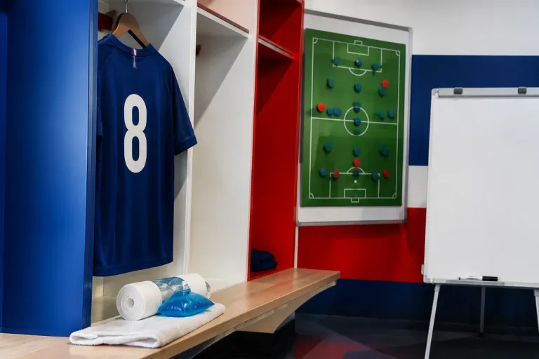 Bleus: Tchouameni forfait contre le Paraguay, réajustement express au milieu