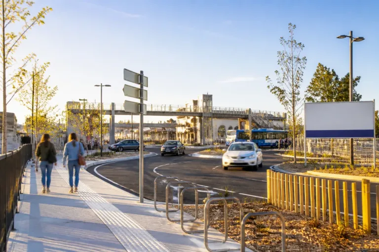Surgères ouvre son pôle gare : la nouvelle voirie mise en service et un budget tenu