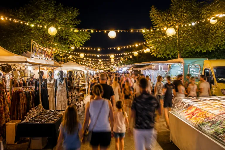 Tarbes : le marché de nuit du Foirail attire les habitants pour des bonnes affaires