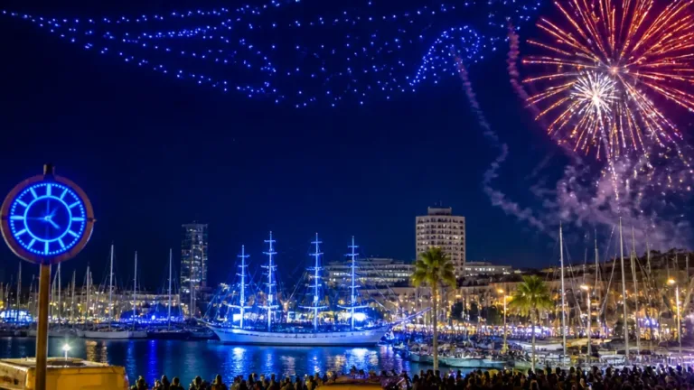 Toulon : le spectacle de drones et le feu d’artifice du 14-Juillet décalés à 23h
