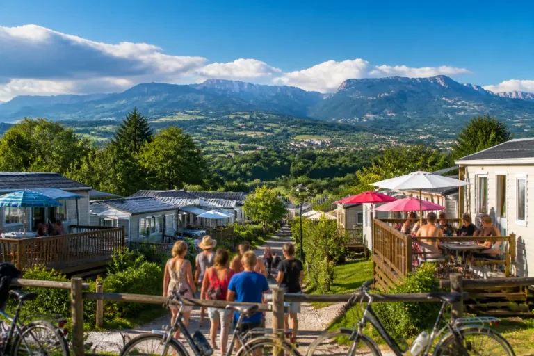 Tourisme dans l’Ain : 12,9 millions de nuitées en 2025, le locatif confirme son envol