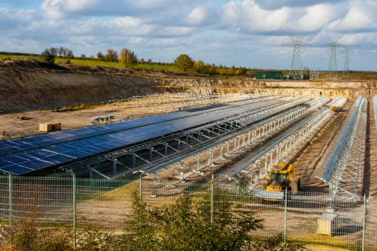 Tripleville : une ancienne carrière devient centrale solaire de TotalEnergies