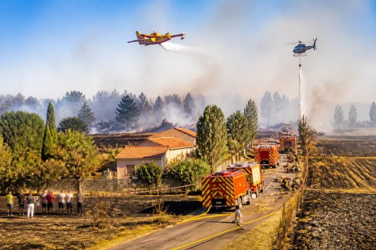 Trois feux maîtrisés dans le sud du département après 400 hectares brûlés