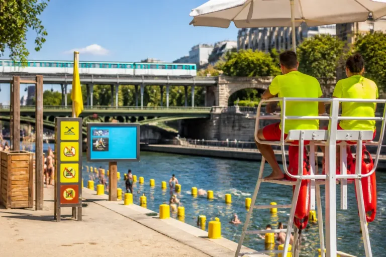 Trois sites de baignade dans la Seine rouverts pour l'été à Paris : où plonger en toute sécurité