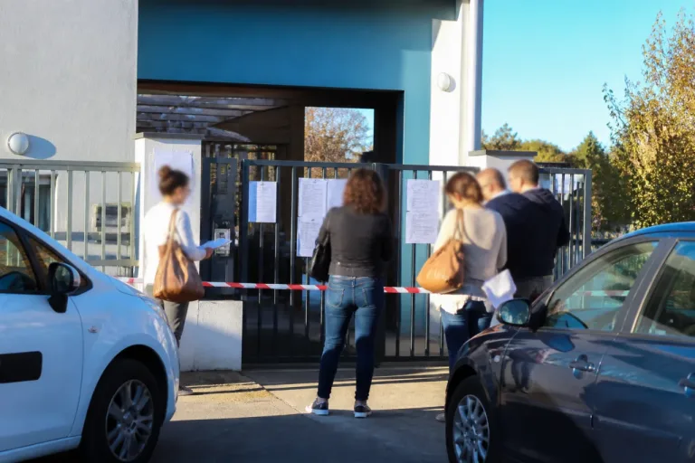 Un salarié suspendu dans l'Entre‑deux‑Mers après un signalement pour agressions sexuelles sur mineurs