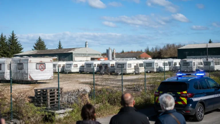 Une trentaine de caravanes occupent un terrain industriel près d’Agen : la gendarmerie est intervenue