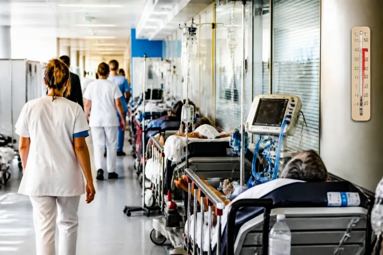 Urgences sous tension à Clermont-Ferrand : FO alerte, le CHU assure avoir anticipé