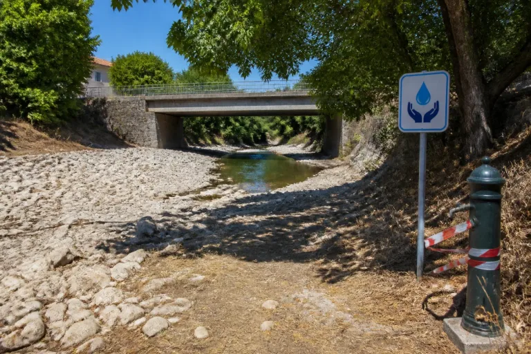 Var en vigilance sécheresse: la préfecture appelle à la sobriété de l’eau