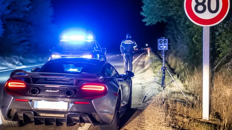 Vaucluse : flashé à 155 km/h sur une route à 80 km/h, le conducteur n'avait pas le permis