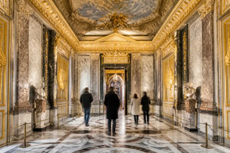 Versailles : le salon de Diane du château retrouve son éclat après la restauration