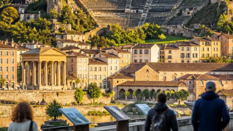 Vienne : quatre étapes incontournables pour (re)découvrir le patrimoine antique et médiéval